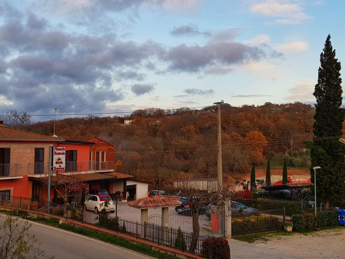 La Taverna Morcone エクステリア 写真