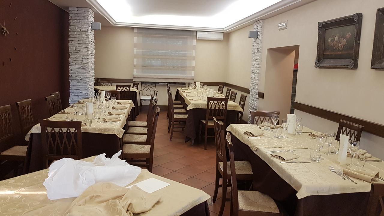 La Taverna Morcone エクステリア 写真